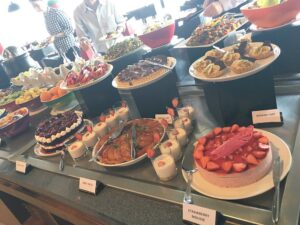 dinner-buffet-for-26